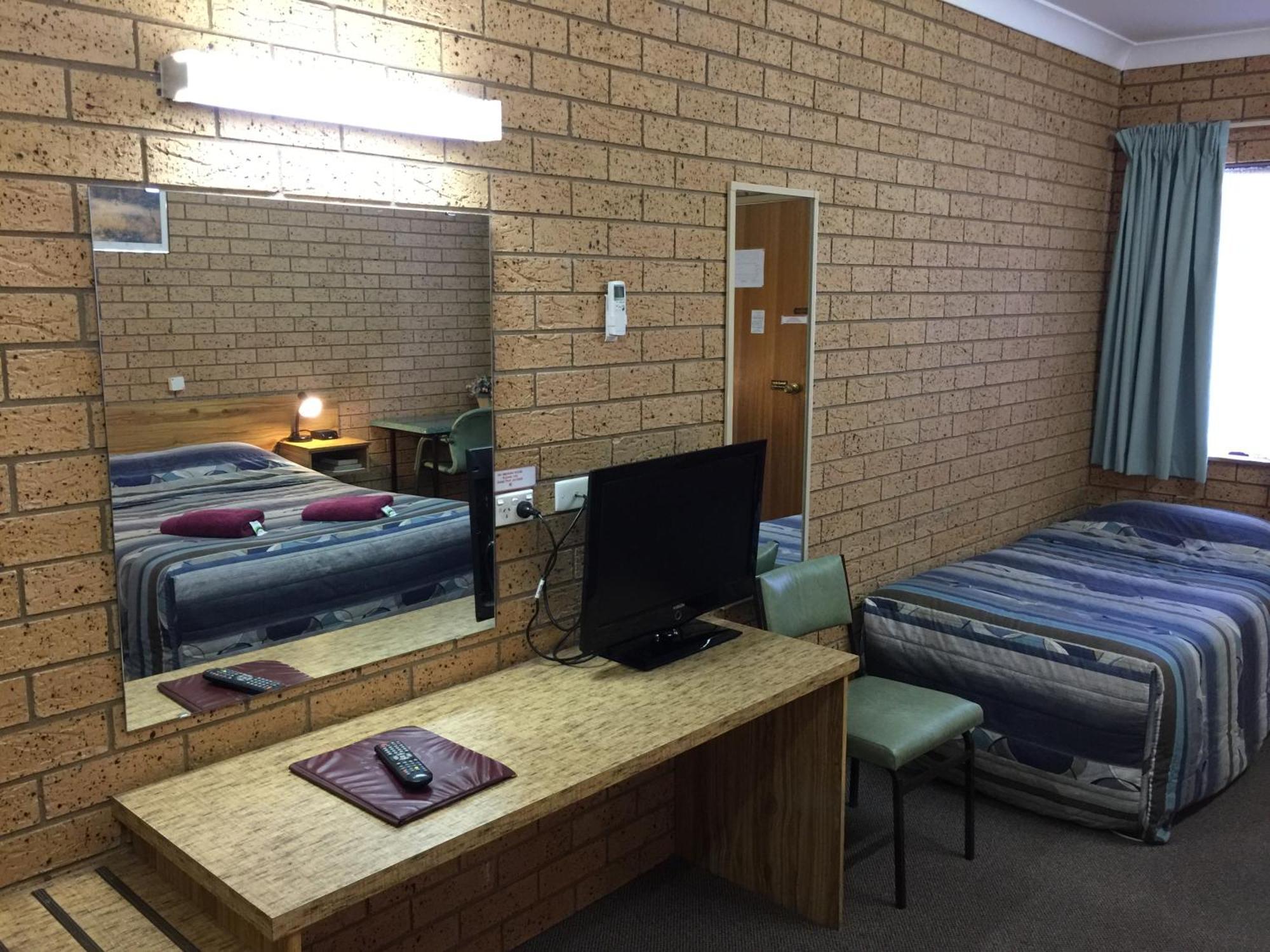 Three Ways Motel Gilgandra Exterior photo